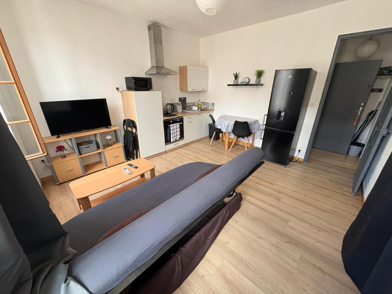 Appartement T2 Avec Balcon Proche Centre-Ville Narbonne Exterior foto